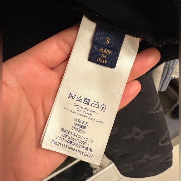 LV Monogram Hoodie - Picture 4 of 5